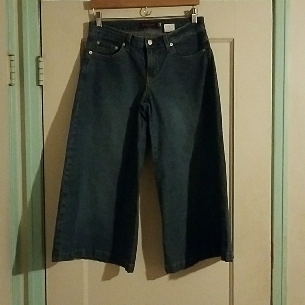 Encore XL JEANS wide leg capris